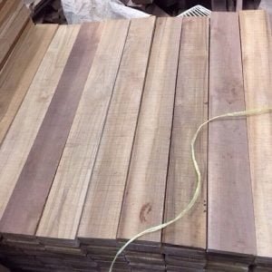 gỗ tếch sẻ bản