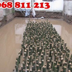 thi công cọ tre dưới nước